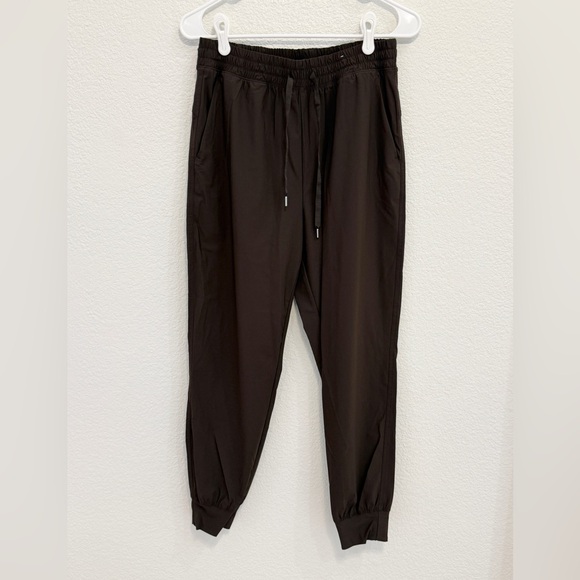 Old Navy High-Waisted SleekTech Joggers - Picture 4 of 7